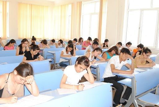 Bu gün 36 minə yaxın abituriyent imtahan verdi